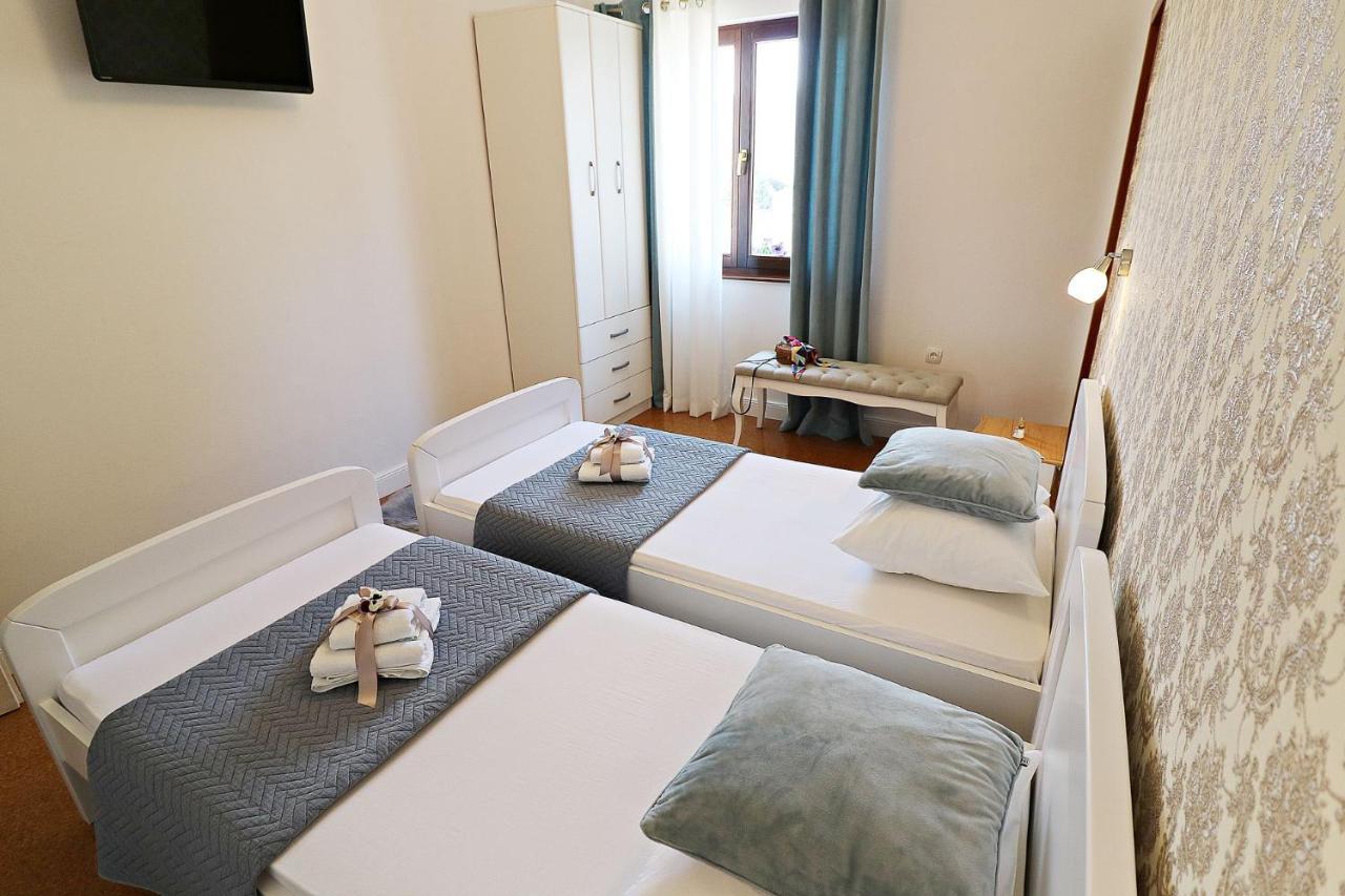 Solo Apartment